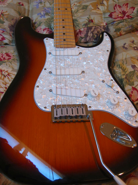 http://xhefriguitars.com/Stuff/Plus%20Colors/Sunburst3.jpg